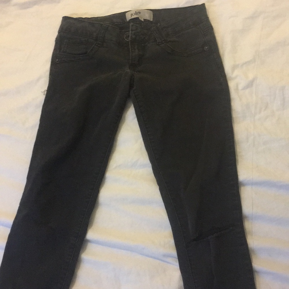 Black Distressed Jean